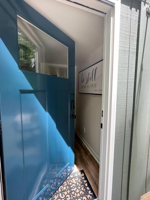 Cozy Cottage W Hot Tub, 5 Min Walk To Main St ไฮแลนด์ส ภายนอก รูปภาพ